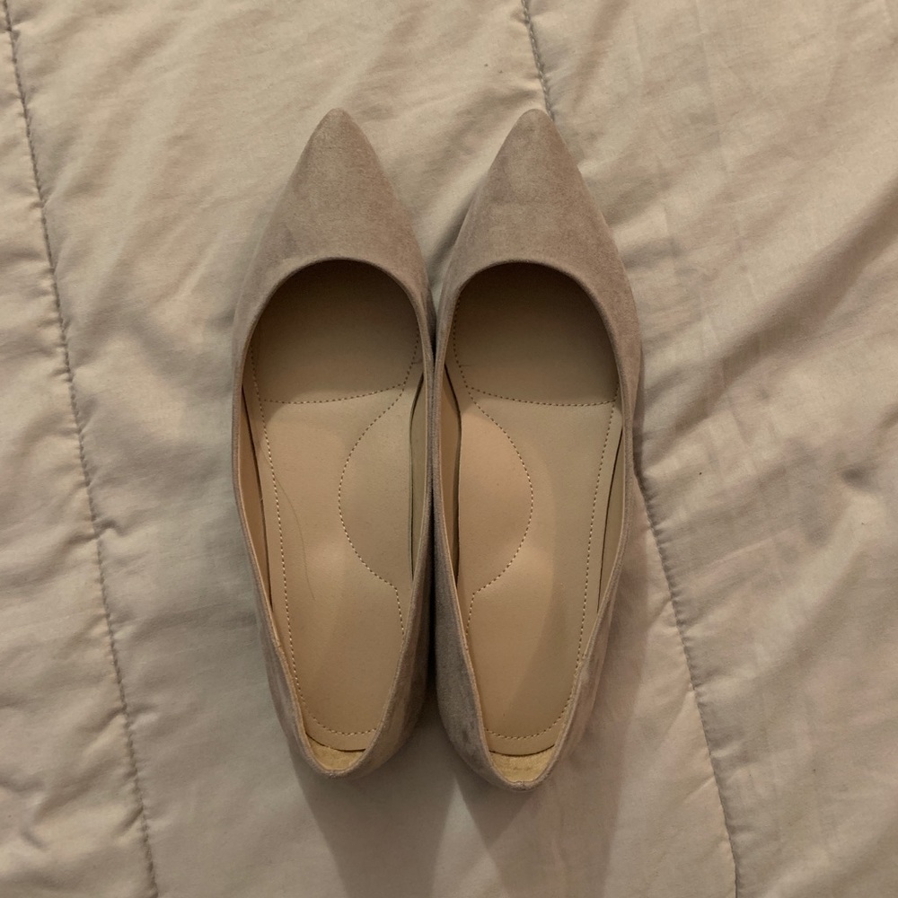 Uniqlo Nude Flats